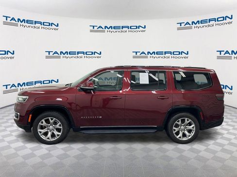 Used 2022 Jeep Wagoneer Series II AWD/4WD image 2