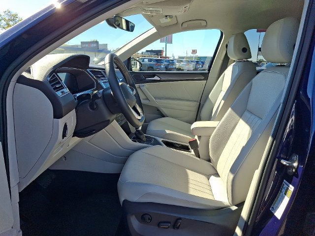 Used 2023 Volkswagen Tiguan SE FWD image 13