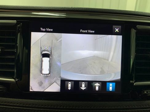 Used 2020 Chrysler Pacifica Limited FWD image 13