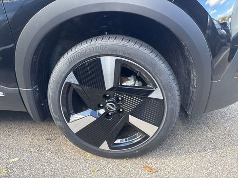 New 2026 Nissan Kicks SR w/ Cold Weather Package image 12