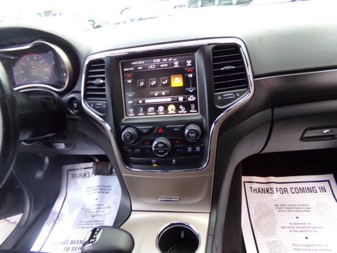 Used 2014 Jeep Grand Cherokee Altitude image 26