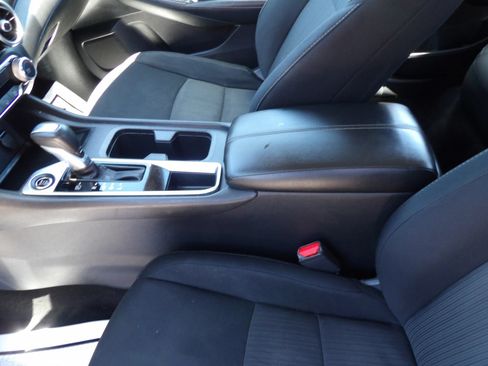 Used 2022 Nissan Sentra SV FWD image 20