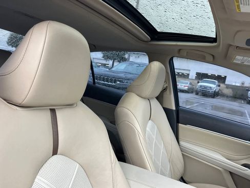 Used 2018 Toyota Camry XLE w/ Audio Package image 18