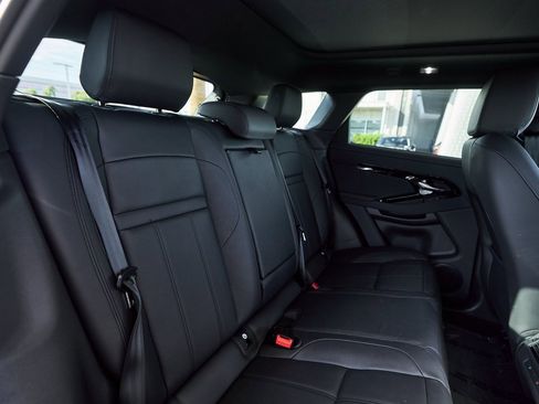 Used 2024 Land Rover Range Rover Evoque Dynamic SE image 29