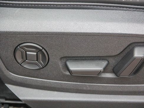 Certified 2024 Audi Q8 e-tron Premium Plus w/ Premium Plus Package image 21