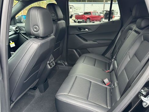 New 2026 Chevrolet Equinox LT w/ Convenience Package II image 9