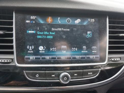 Used 2017 Buick Encore Essence FWD image 9