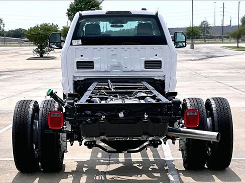 New 2025 Ford F450 XL image 4