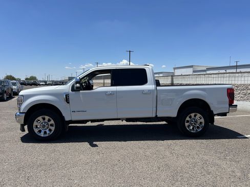Used 2020 Ford F350 Lariat w/ Lariat Ultimate Package AWD/4WD image 2