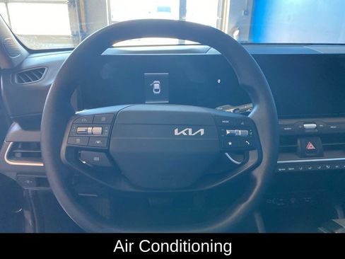 Used 2025 Kia K4 FWD image 4