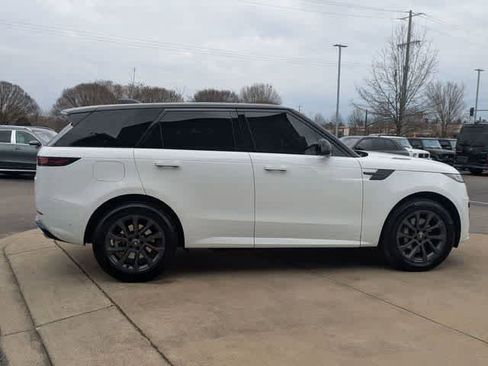 Used 2025 Land Rover Range Rover Sport Dynamic SE AWD/4WD image 10