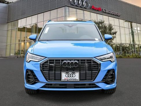 Used 2023 Audi Q3 2.0T Premium Plus w/ Premium Plus Package AWD/4WD image 6