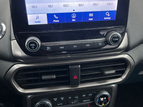 Used 2022 Ford EcoSport SE w/ SE Convenience Package image 16