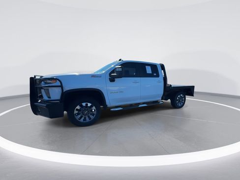 Used 2022 Chevrolet Silverado 2500 LT w/ Convenience Package image 4