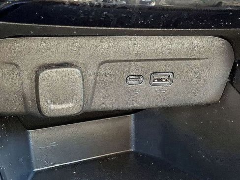 Used 2024 Chevrolet Trax LT w/ Driver Confidence Package image 30