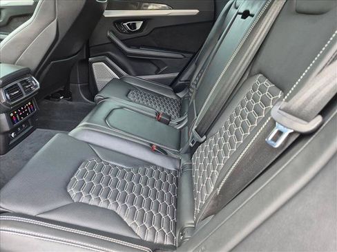 Used 2022 Lamborghini Urus AWD/4WD image 20