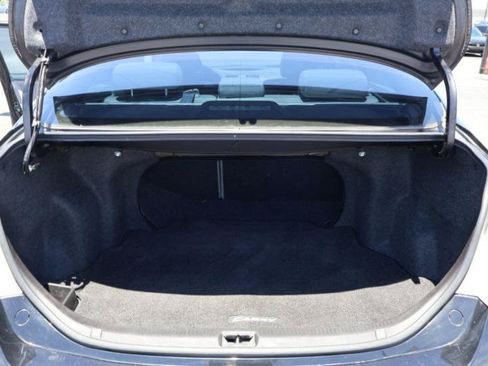 Used 2011 Toyota Camry LE FWD image 10