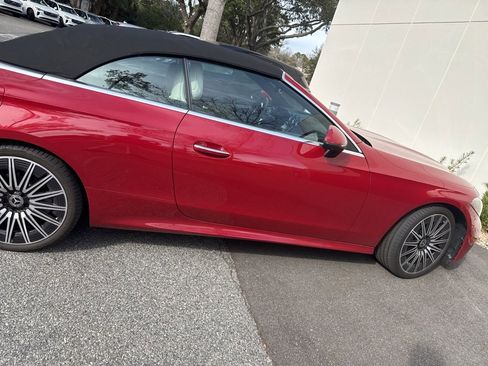 Used 2024 Mercedes-Benz CLE 300 4MATIC Cabriolet image 8