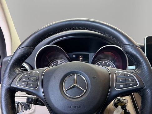 Used 2018 Mercedes-Benz C 300 Sedan w/ Premium Package image 18