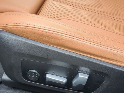 Used 2023 BMW 330i Sedan w/ Driving Assistance Package RWD image 14