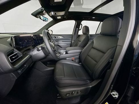 New 2026 Chevrolet Traverse LT w/ Sun and Wheel Package image 24