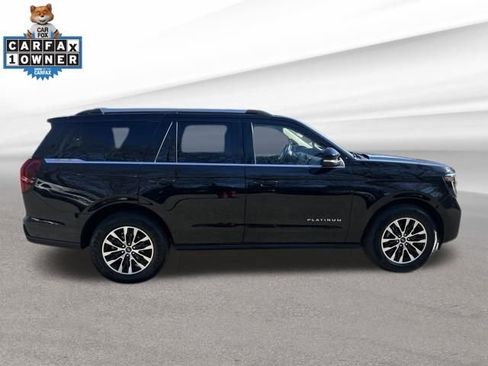 Used 2025 Ford Expedition Platinum image 9