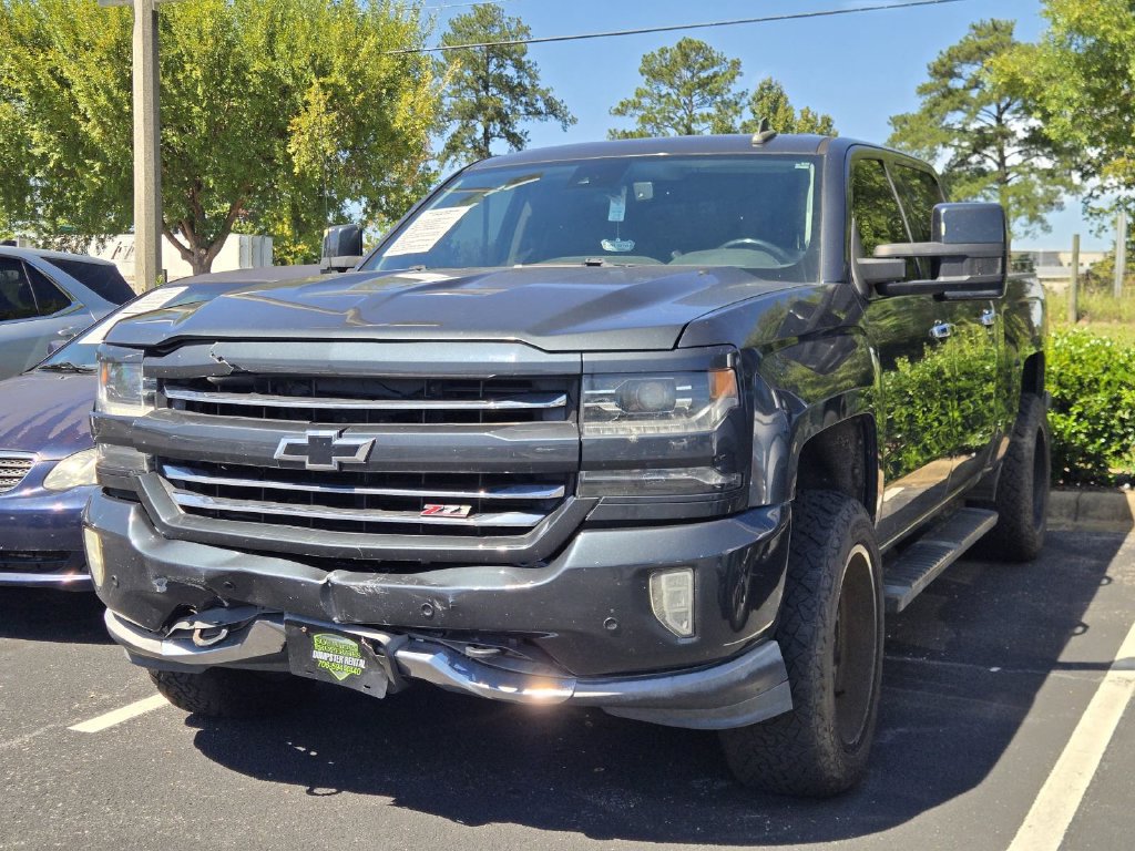 Used 2017 Chevrolet Silverado 1500 LTZ Z71 w/ LTZ Plus Package AWD/4WD image 3