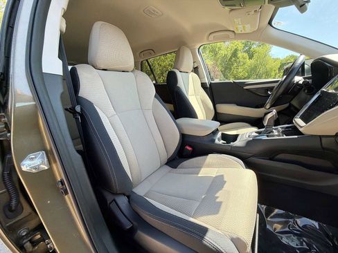 Certified 2024 Subaru Outback Premium AWD/4WD image 18