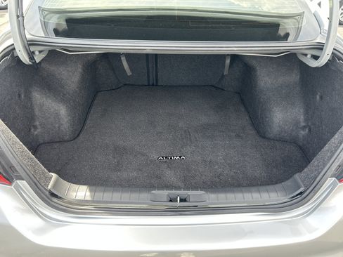 Used 2017 Nissan Altima 2.5 S w/ Power Driver Seat Package FWD image 9