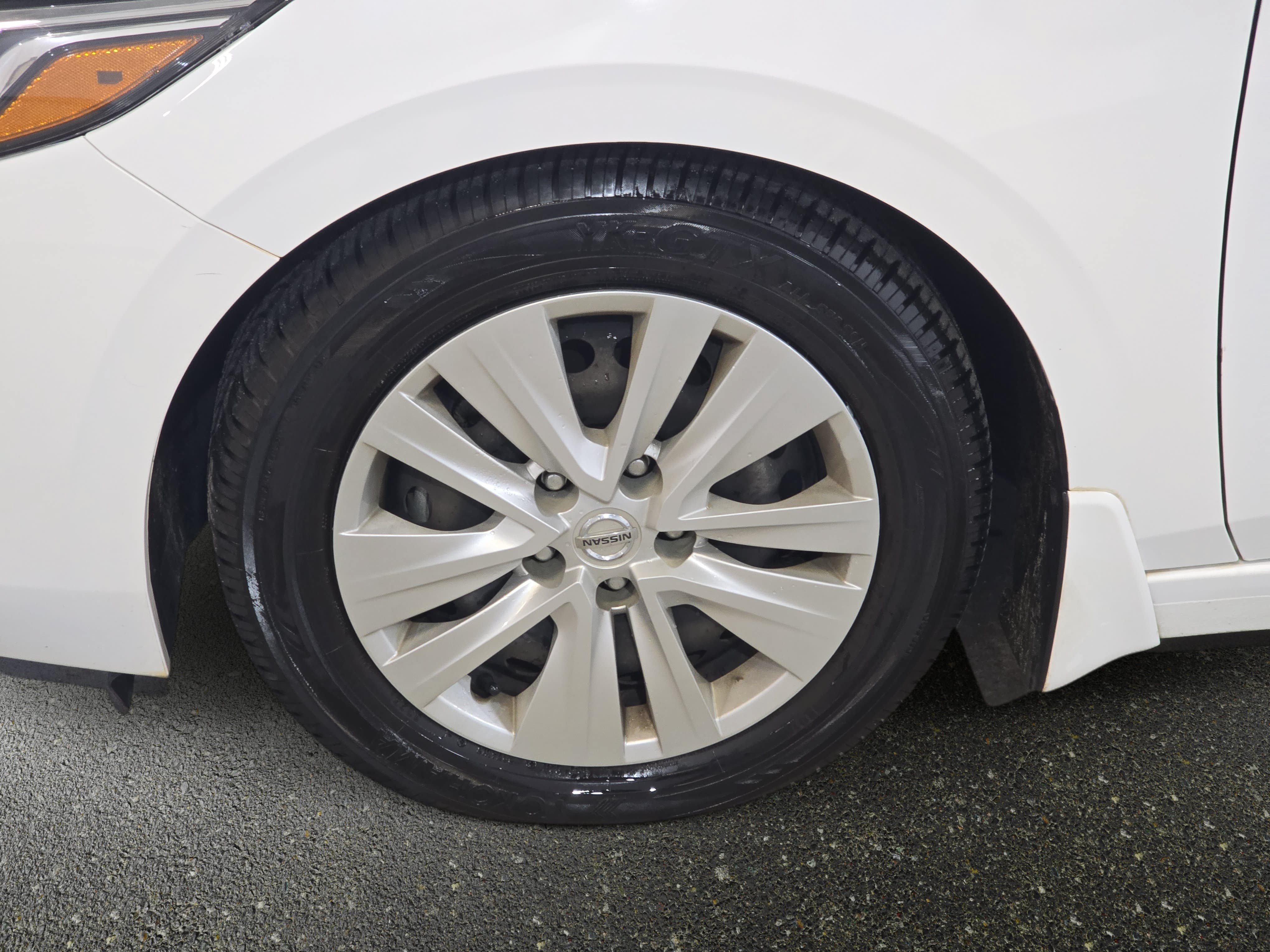 Used 2021 Nissan Sentra S FWD image 30