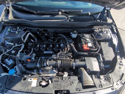 Used 2018 Honda Accord EX image 32