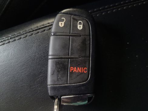 Used 2024 Jeep Compass Latitude AWD/4WD image 32
