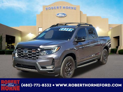 Used 2025 Honda Ridgeline TrailSport+ image 1