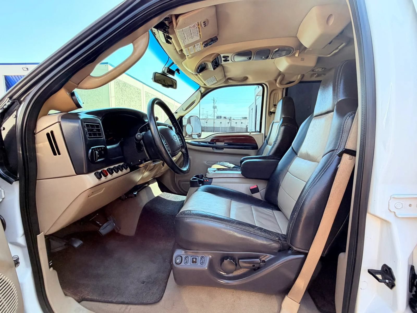 Used 2005 Ford Excursion Eddie Bauer AWD/4WD image 11