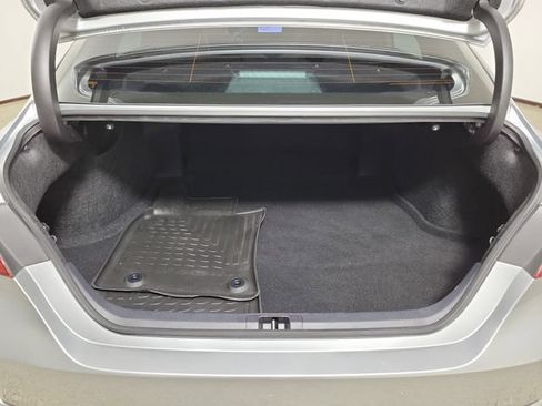 Used 2023 Toyota Camry SE w/ Audio Upgrade Package FWD image 10