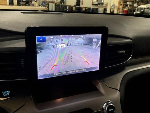 Certified 2023 Ford Explorer XLT w/ Equipment Group 202A image 20