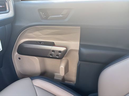 New 2026 Ford Maverick Lariat AWD/4WD image 11