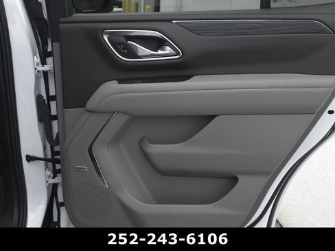 Used 2023 GMC Yukon SLT w/ SLT Premium Package image 74