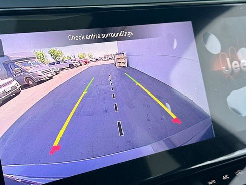 New 2026 Jeep Grand Cherokee Limited image 18