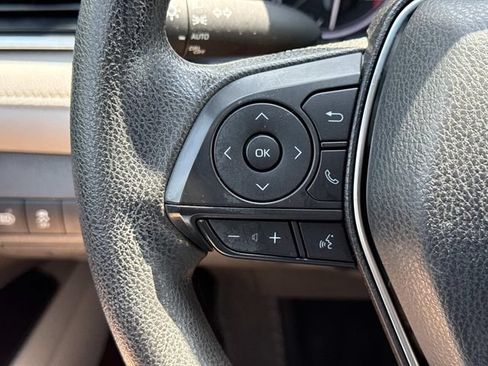 Used 2018 Toyota Camry LE FWD image 20