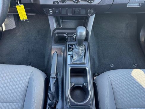 Certified 2022 Toyota Tacoma SR w/ SR Convenience Package RWD image 12