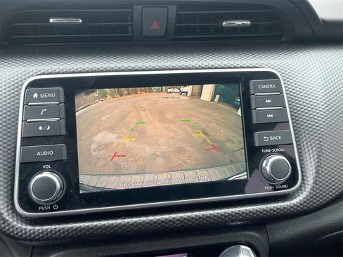 Used 2019 Nissan Kicks SV w/ Exterior Package image 12