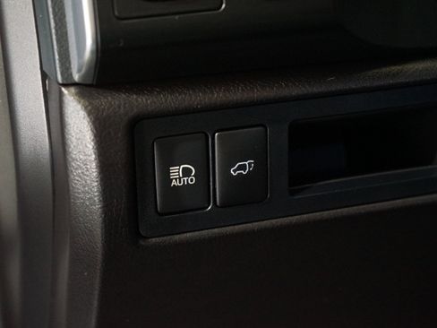 Used 2021 Toyota Sequoia TRD Pro AWD/4WD image 33