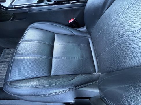 Used 2021 Land Rover Range Rover Evoque S image 17