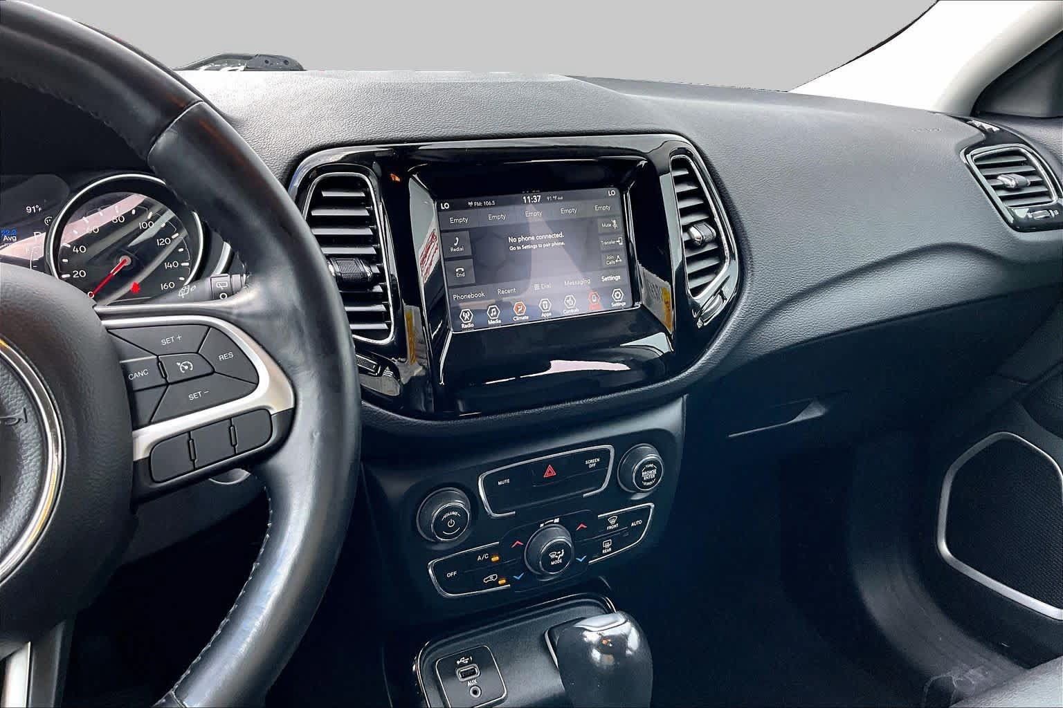 Used 2021 Jeep Compass Latitude FWD image 7
