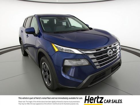 Used 2025 Nissan Rogue SV image 1