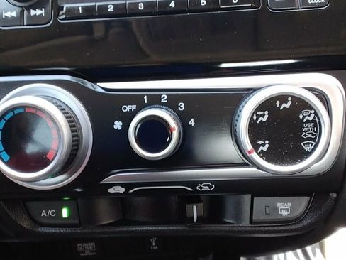 Used 2019 Honda Fit LX image 18