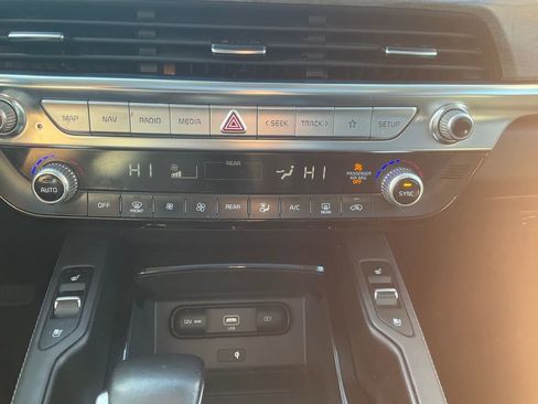Used 2021 Kia Telluride EX w/ EX Premium Package image 22