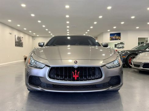Used 2016 Maserati Ghibli RWD image 2