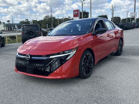 New 2026 Nissan Sentra SR image 2